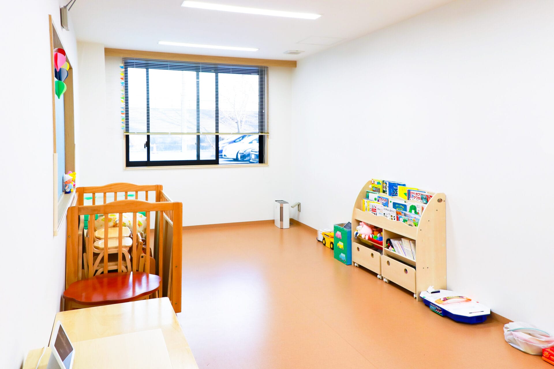 病児保育室_室内 | 保育士求人|大阪・兵庫・関西の保育士・幼稚園教諭の就職転職支援|保育のせかい
