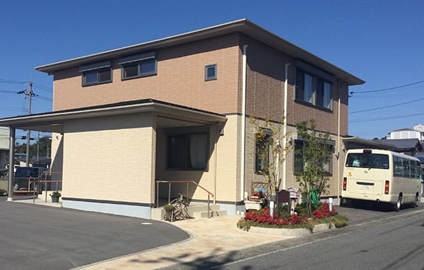 児童デイサービスすまいる | 保育士求人|大阪・兵庫・関西の保育士・幼稚園教諭の就職転職支援|保育のせかい